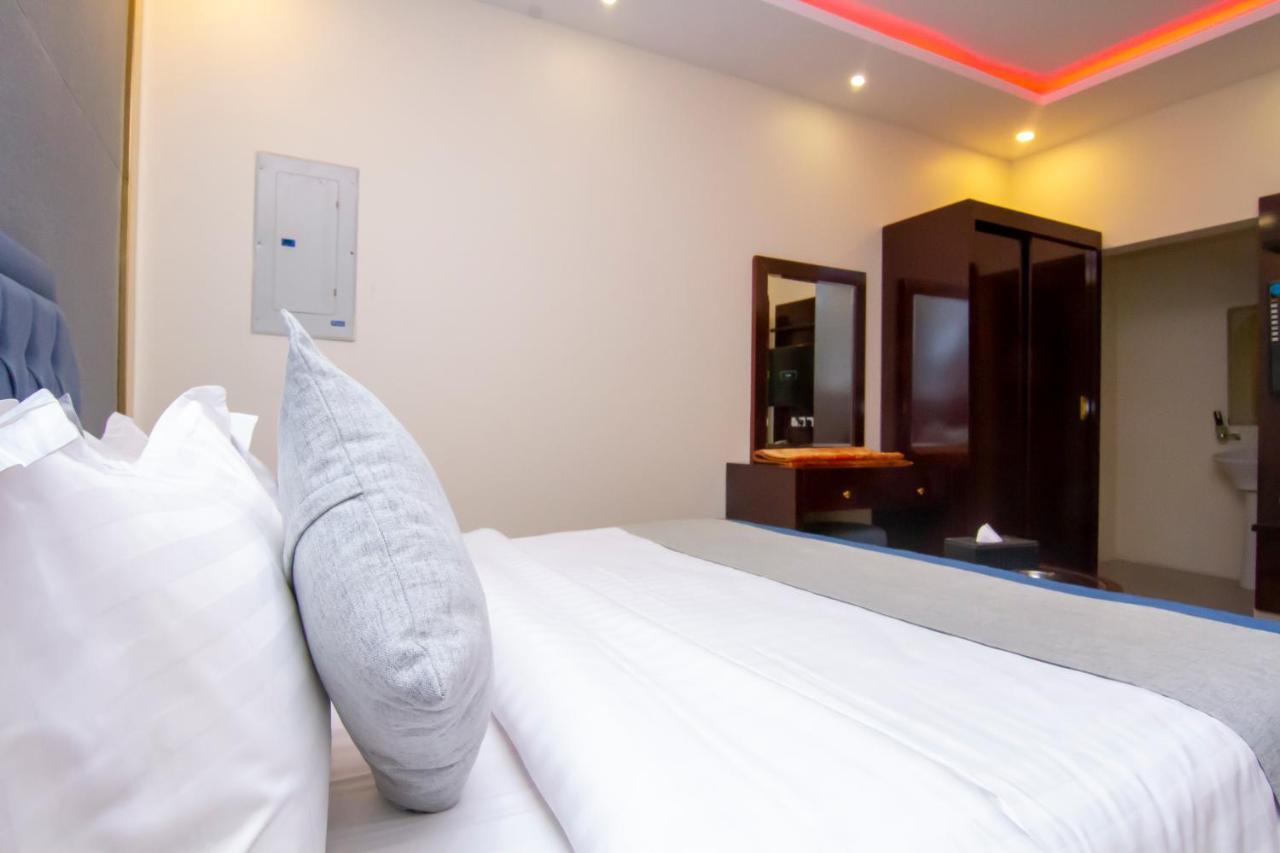 Aparthotel ال متعب سويتس الفلاح 1 Riad Exterior foto